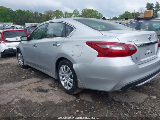 Nissan Altima 2.5 S 2018 1N4AL3AP3JC298073 Image 3