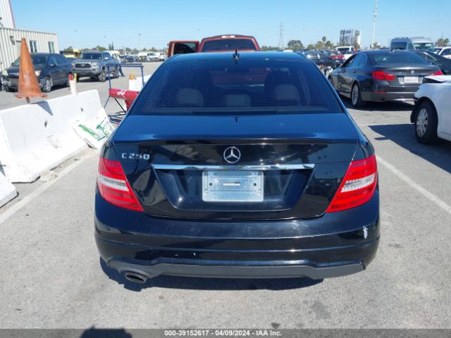WDDGF4HB3ER305558 Mercedes-Benz C 250 Luxury/sport
