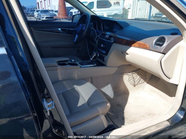 WDDGF4HB3ER305558 Mercedes-Benz C 250 Luxury/sport