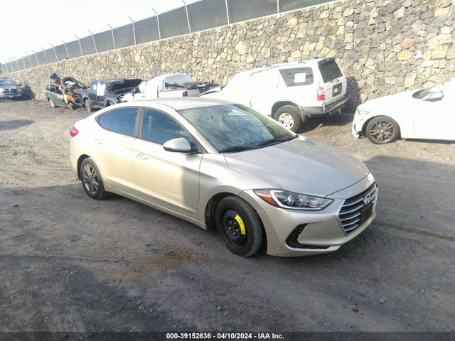 2018 5NPD84LF7JH214876 main image