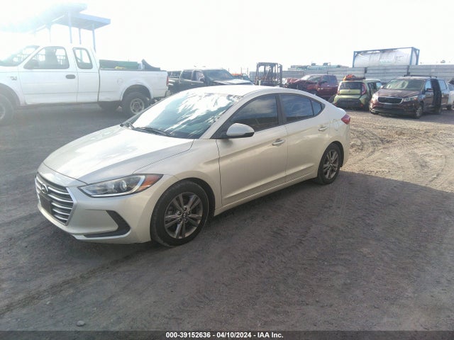 Hyundai ELANTRA SEL 2018 5NPD84LF7JH214876 Image 2