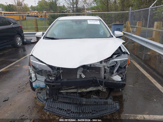 Toyota COROLLA LE 2018 5YFBURHE0JP756856 Image 12