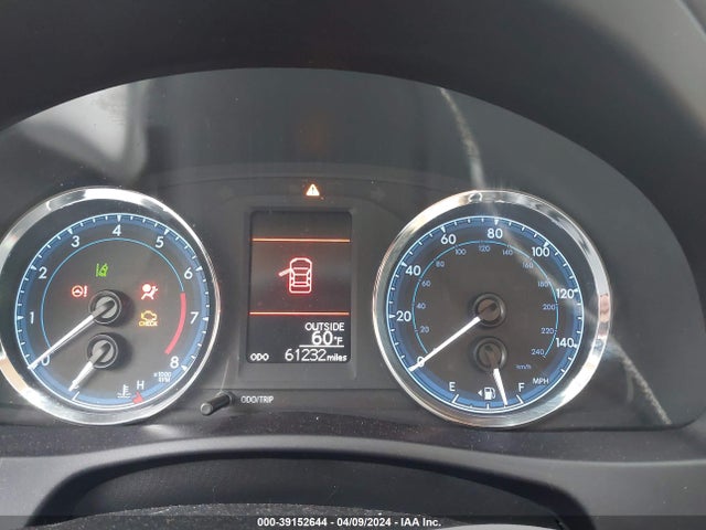 Toyota COROLLA LE 2018 5YFBURHE0JP756856 Image 7