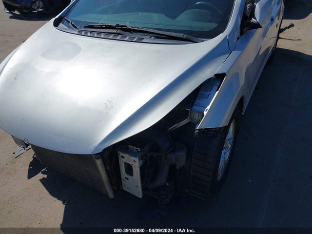 Hyundai ELANTRA SE 2015 5NPDH4AE8FH646202 Image 13