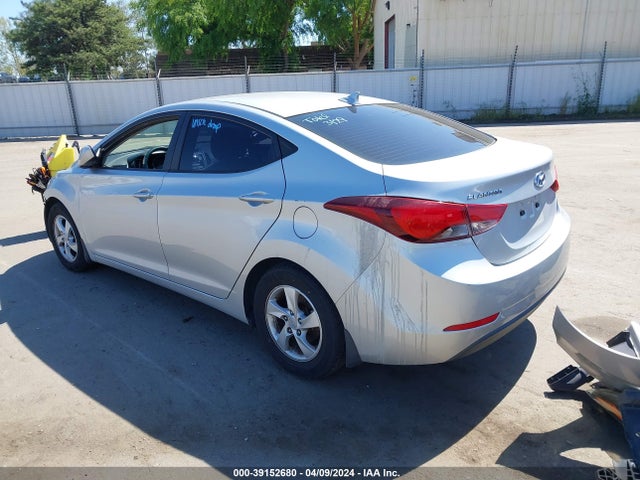 Hyundai ELANTRA SE 2015 5NPDH4AE8FH646202 Image 3