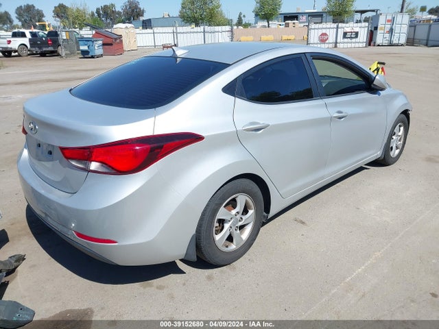 Hyundai ELANTRA SE 2015 5NPDH4AE8FH646202 Image 4