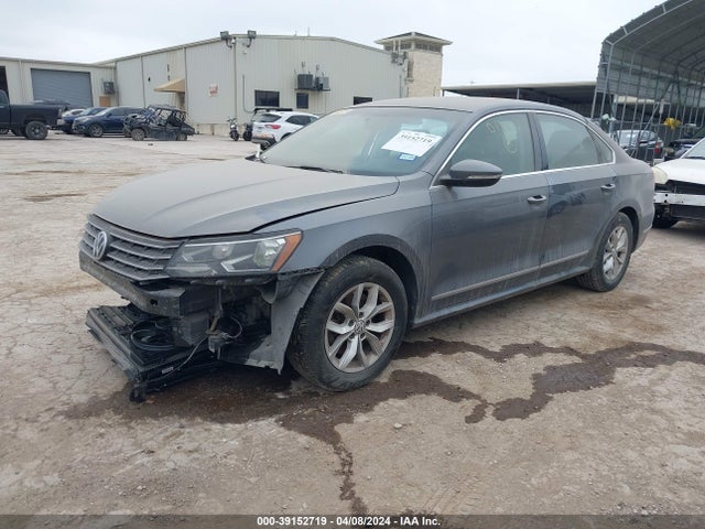 1VWAS7A34GC018832 Volkswagen Passat 1.8t S