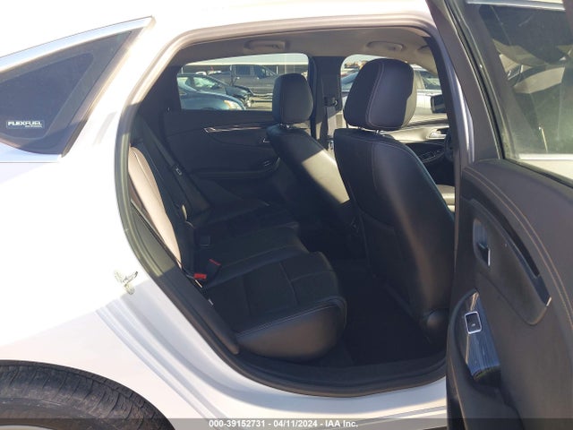 Chevrolet IMPALA 1LT 2018 1G1105S30JU110851 Image 8
