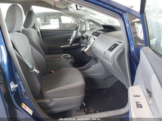 Toyota Prius V Three 2014 JTDZN3EU1EJ006865 Image 5