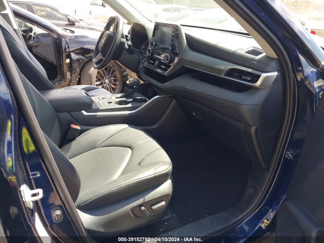 Toyota Highlander Xle 2022 5TDHZRBH3NS163004 Image 5