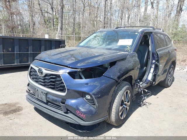 Toyota Highlander Xle 2022 5TDHZRBH3NS163004 Image 6