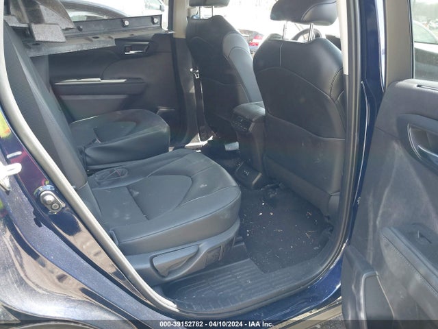 Toyota Highlander Xle 2022 5TDHZRBH3NS163004 Image 8