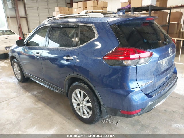 Nissan ROGUE SV 2017 JN8AT2MT2HW145436 Image 3