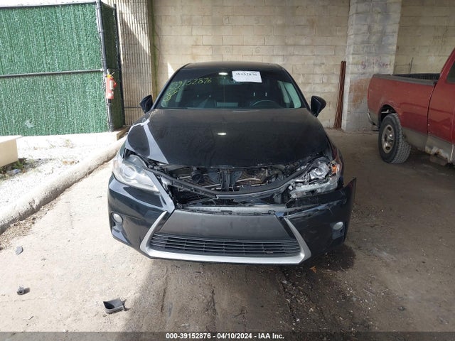 Lexus CT 200H 2014 JTHKD5BH7E2202017 Image 12