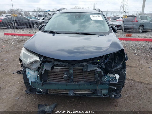 Toyota RAV4 LE 2017 JTMZFREV9HJ125230 Image 13
