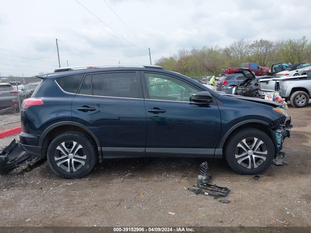 Toyota RAV4 LE 2017 JTMZFREV9HJ125230 Image 14