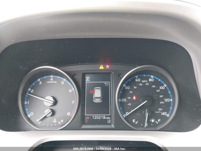 Toyota RAV4 LE 2017 JTMZFREV9HJ125230 Image 7