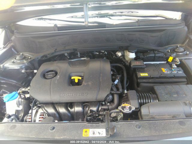 KNDEU2AA4R7490282 KIA SELTOS S