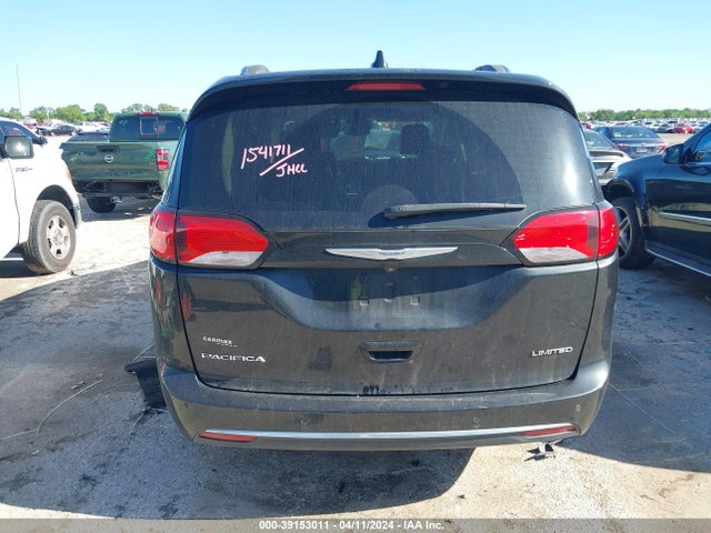 Chrysler Pacifica Limited 2018 2C4RC1GG6JR107665 Image 16