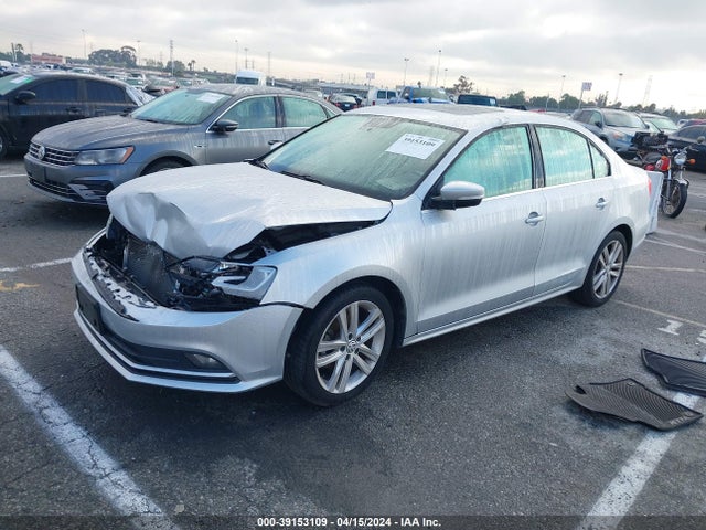 3VWL17AJXFM314929 Volkswagen Jetta 1.8t Sel