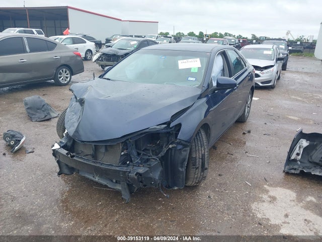 Toyota CAMRY XLE 2016 4T4BF1FK7GR551035 Image 2