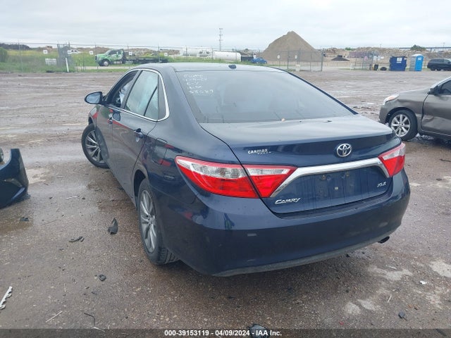 Toyota CAMRY XLE 2016 4T4BF1FK7GR551035 Image 3