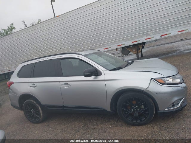 Mitsubishi Outlander Le 2018 JA4AD3A32JZ030191 Image 13