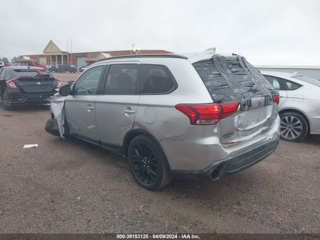 Mitsubishi Outlander Le 2018 JA4AD3A32JZ030191 Image 3