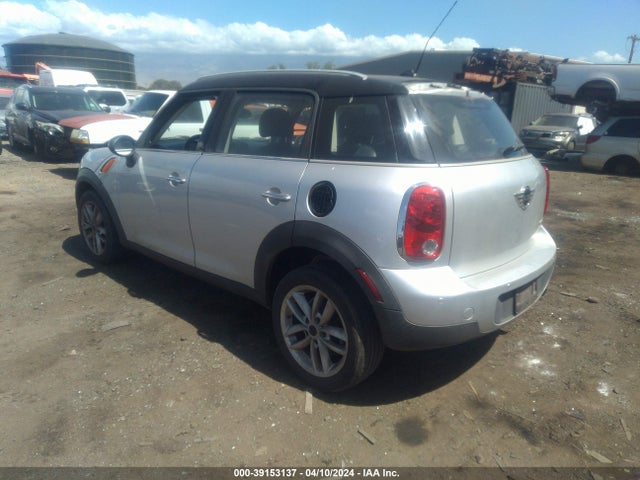 2011 MINI COOPER COUNTRYMAN WMWZB3C59BWM00176 Photo 2