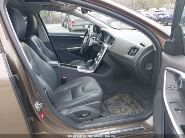 YV440MWK7J2057316 Volvo V60 Cross Country T5
