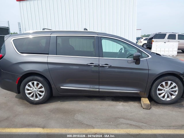 Chrysler Pacifica Touring L 2018 2C4RC1BG6JR246105 Image 14