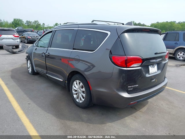 Chrysler Pacifica Touring L 2018 2C4RC1BG6JR246105 Image 3