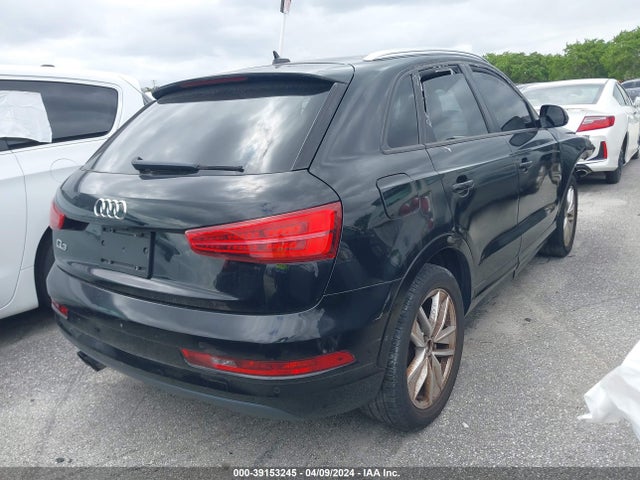 WA1BCCFS1JR005855 Audi Q3 2.0t Premium/2.0t Sport Premium