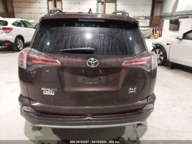 2T3RFREV9JW794783 Toyota Rav4 Xle