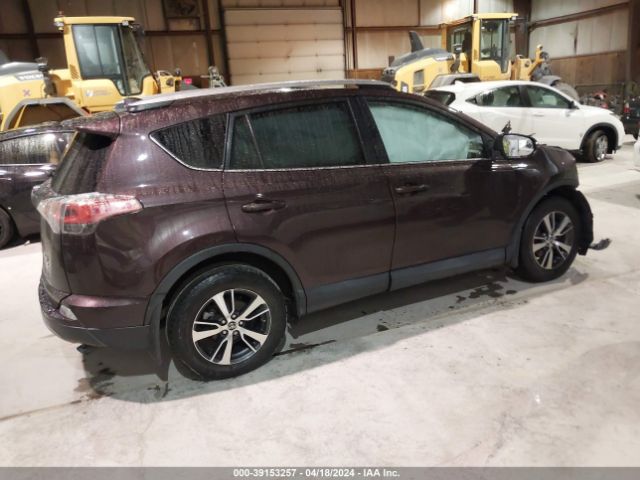 2T3RFREV9JW794783 Toyota Rav4 Xle