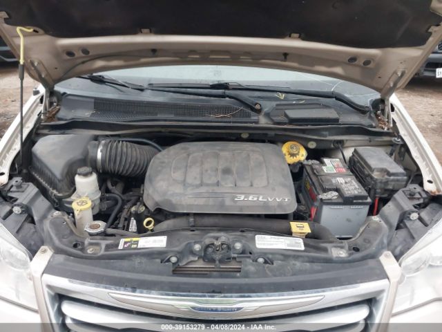2C4RC1JG2GR159294 Chrysler Town & Country Limited