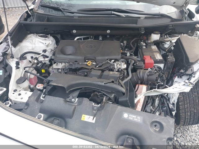 2T3F1RFV2NC318298 Toyota RAV4 LE