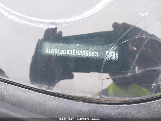 Lincoln MKZ 2014 3LN6L2G93ER806063 Image 9