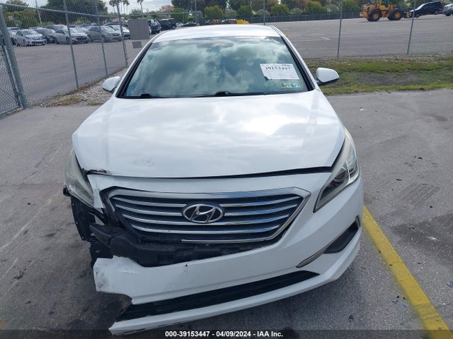 Hyundai SONATA SE 2016 5NPE24AF6GH332354 Image 12