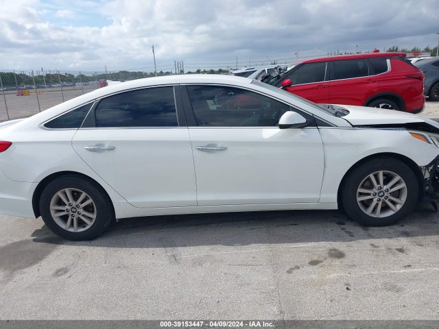 Hyundai SONATA SE 2016 5NPE24AF6GH332354 Image 13