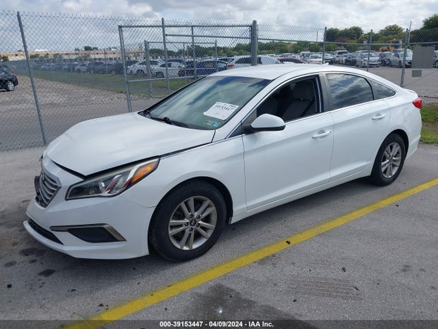 Hyundai SONATA SE 2016 5NPE24AF6GH332354 Image 2