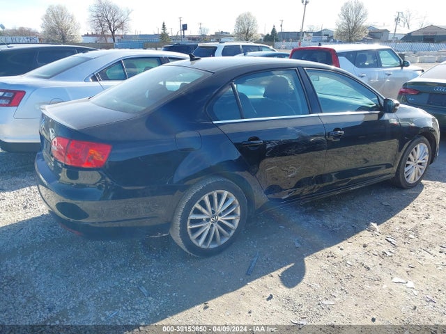 3VWL07AJ5EM211922 Volkswagen Jetta 1.8t Sel