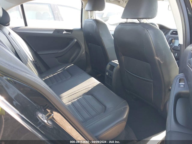 3VWL07AJ5EM211922 Volkswagen Jetta 1.8t Sel