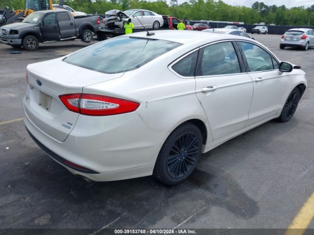 1FA6P0HD0E5365887 Ford FUSION SE