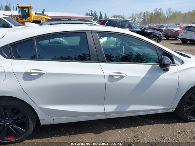 Chevrolet Cruze Lt Auto 2018 3G1BE6SMXJS647232 Image 14