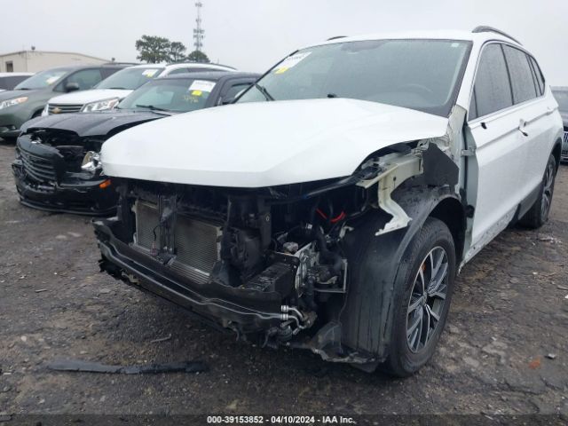 3VV3B7AX3LM137139 Volkswagen Tiguan 2.0t Se/2.0t Se R-line Black/2.0t Sel