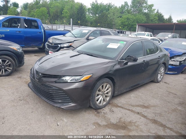 Toyota CAMRY LE 2020 4T1C11AK3LU346147 Image 2