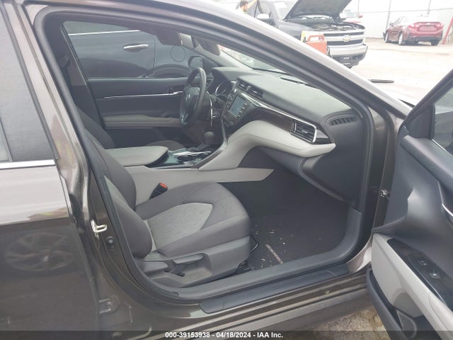 Toyota CAMRY LE 2020 4T1C11AK3LU346147 Image 5