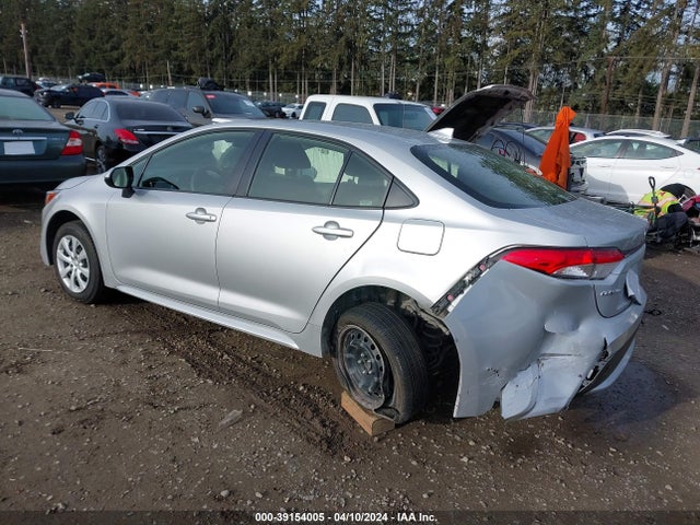 Toyota COROLLA LE 2022 JTDEPMAE9NJ220824 Image 3