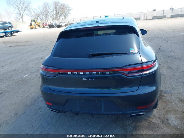 Porsche Macan 2021 WP1AA2A51MLB14485 Image 16